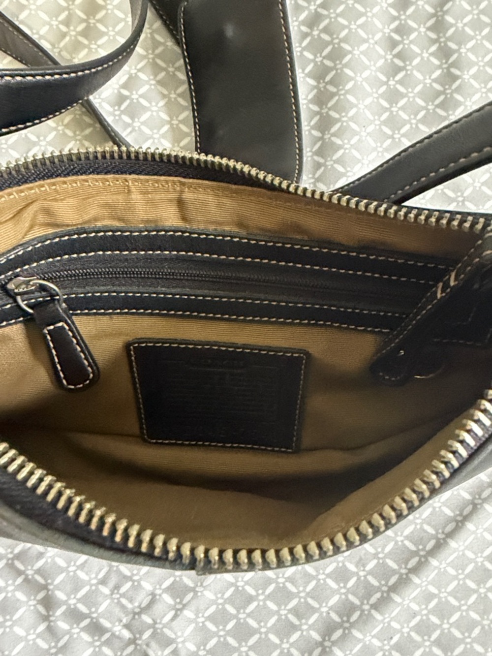 Vintage Coach Soho Black Leather Buckle Small Flap Shoulder Bag - Picture 4 of 5